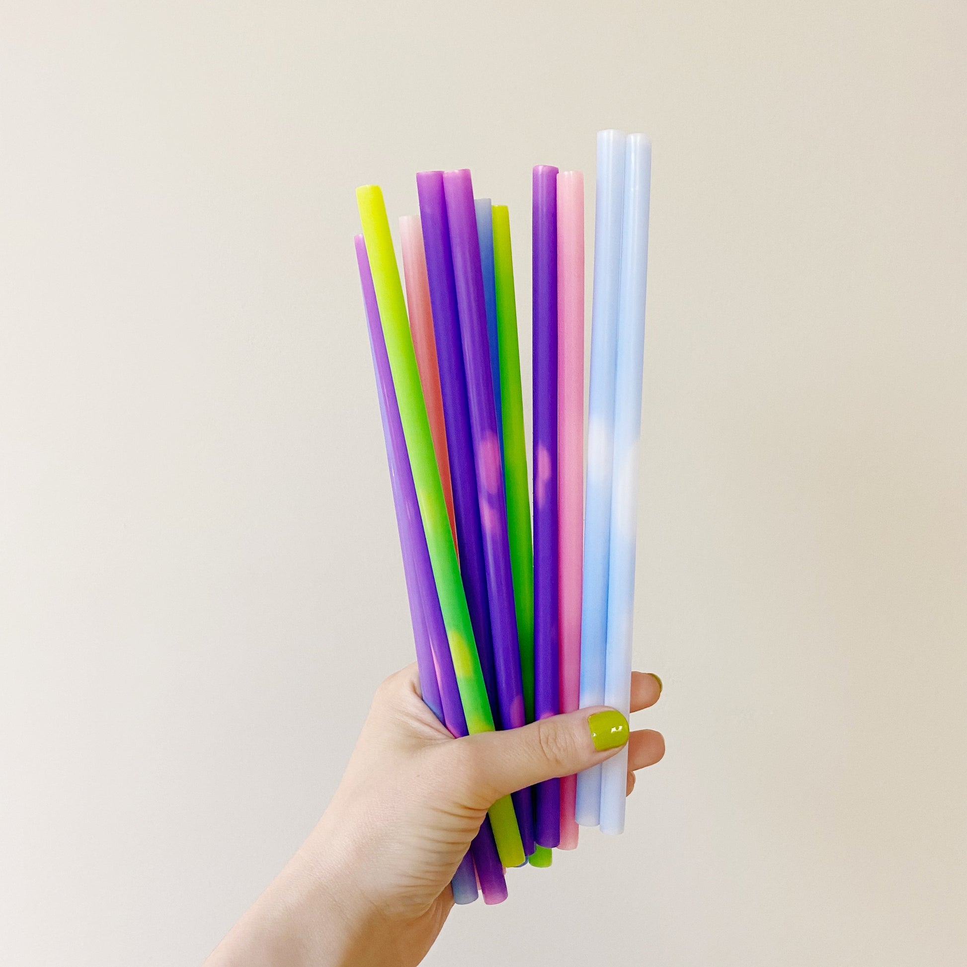 Color Changing Straws - BAD Glass Creations